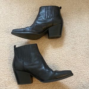Sam Edelman Winona booties black